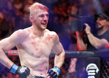 Midnight Mania! Hooker Goes Under The Knife