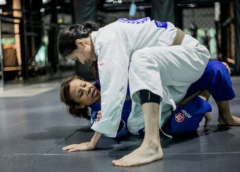 3 Escapes From The Side Control In BJJ