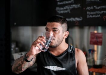 Should MMA Fighters Have Cheat Meals?