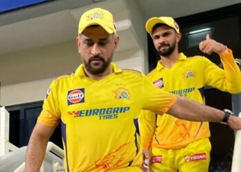 'Bhai Ruturaj ka bhi chehra dikha do ek baar' - Virender Sehwag remarks on commentary during CSK vs RCB clash