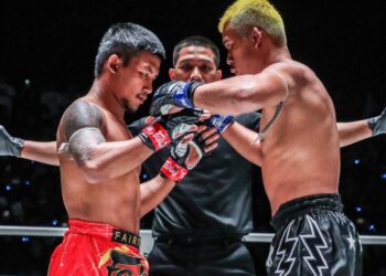 Should 4oz Gloves Become The Norm For Muay Thai?