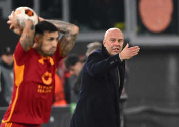 Arne Slot emerge as strong candidate to replace Jurgen Klopp at Liverpool | Football Blog