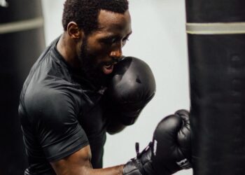 6 Unstoppable Uppercut Knockouts In Boxing To Study