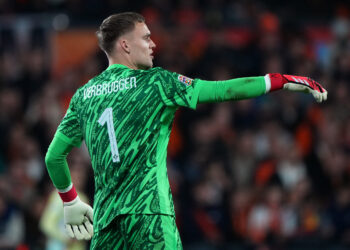 Brighton set to make huge profit on talented goalkeeper wanted by Bayern Munich | Football Blog