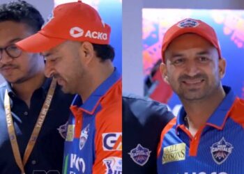 [Watch] IPL 2025: DC hilariously award Mohit Sharma for his 'special' single after beating LSG in IPL 2025