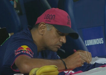 IPL 2025: Rahul Dravid reveals his notebook mystery at Rajasthan Royals dugout | CricTracker