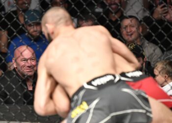 What happens if Dricus Du Plessis loses at UFC 319? ‘If Khamzat wins, it’s a disaster’