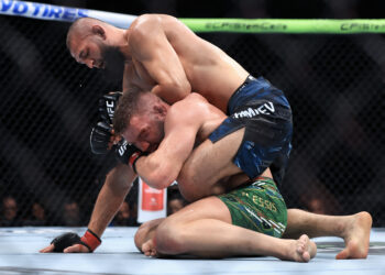 ‘Casual’ fans whining about Khamzat’s ‘boring’ win over Dricus du Plessis told ‘don’t watch UFC’