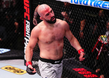 WTF? Lightweight fighter hit by a car before competing Noche UFC 3