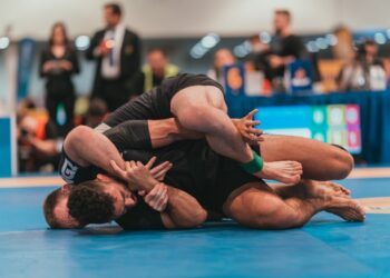 A Beginner’s Guide To The Seat Belt In BJJ