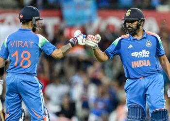 AUS vs IND 2025: "When they are batting together, you can put your feet up and relax" - Ex-India captain's huge praise for Rohit, Kohli