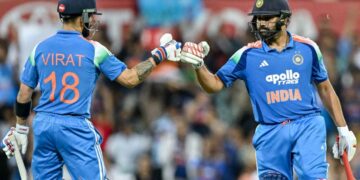 AUS vs IND 2025: "When they are batting together, you can put your feet up and relax" - Ex-India captain's huge praise for Rohit, Kohli