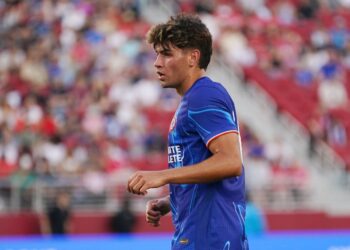 chelsea-teenagers-make-champions-league-history-ajax