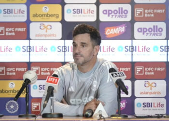 IND vs SA 2025: ‘Beat whatever is put in front of us’ - Ten Doeschate addresses India’s battle with dew | CricTracker