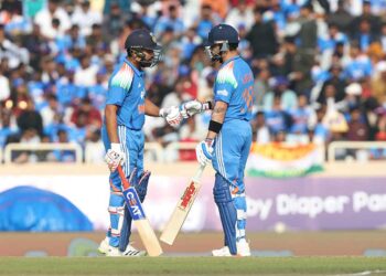 IND vs SA 2025: 'Rohit Sharma, Virat Kohli make team environment better, help youngsters to improve' - Harshit Rana